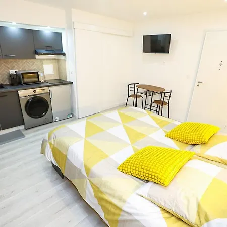 Cozy In Desambrois Διαμέρισμα Νίκαια