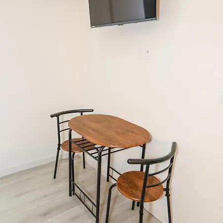 Διαμέρισμα Cozy In Desambrois *