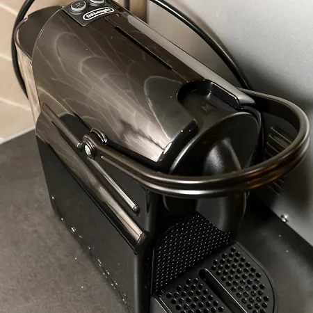 Cozy In Desambrois شقة