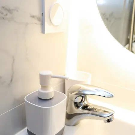 Cozy In Désambrois Appartamento Nizza